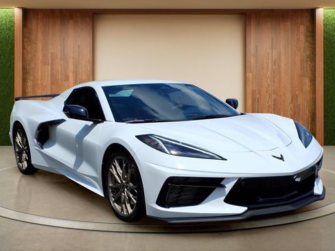 Used 2025 Chevrolet Corvette Stingray Preferred Conv w/ Z51 Performance Package RWD image 1