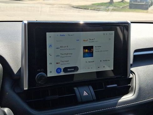 Used 2025 Toyota RAV4 LE image 18