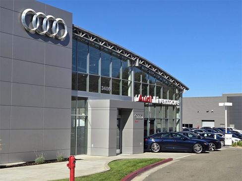 Used 2025 Audi Q3 2.0T Premium Plus image 34