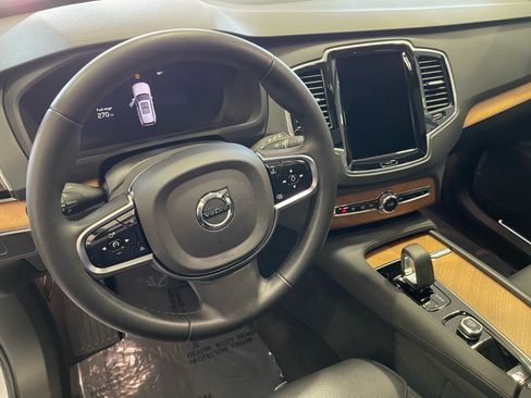Used 2025 Volvo XC90 B5 Plus w/ Protection Package Premier AWD/4WD image 29