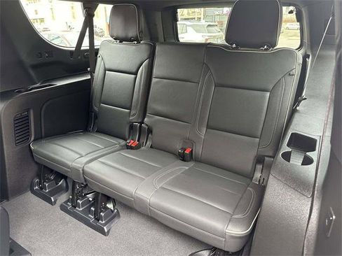 Used 2024 Chevrolet Suburban Premier w/ Premium Package 2 image 21