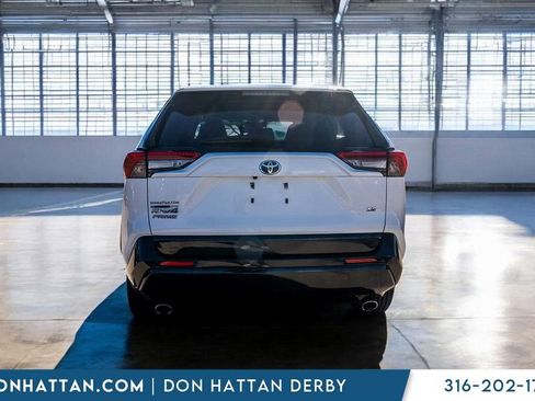 Used 2023 Toyota RAV4 SE w/ Weather & Moonroof Package image 34