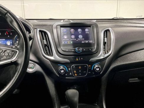 Used 2024 Chevrolet Equinox LT FWD image 7