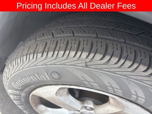 Used 2018 Jeep Compass Latitude w/ Popular Equipment Group FWD image 15