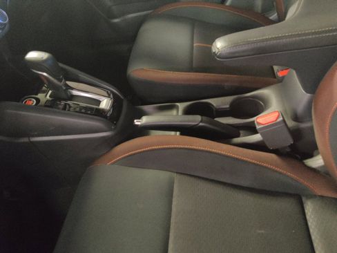Used 2021 Nissan Versa SR FWD image 26