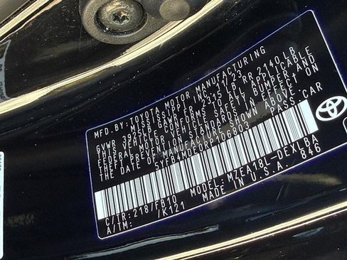 Used 2024 Toyota Corolla LE image 31