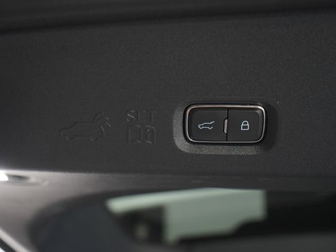 Used 2025 Ford Expedition Platinum AWD/4WD image 19