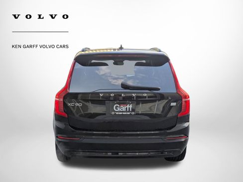Used 2023 Volvo XC90 T8 Ultimate image 4