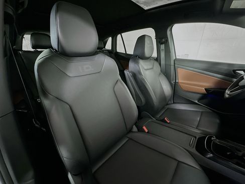 Used 2021 Volkswagen ID.4 Pro S w/ Gradient Package image 26