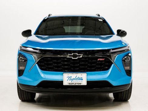 Used 2025 Chevrolet Trax RS w/ Sunroof Package image 4