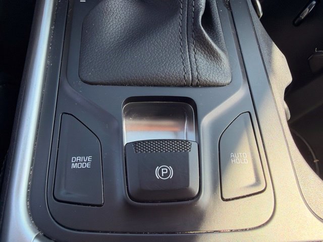 Certified 2026 Kia Carnival FWD image 28