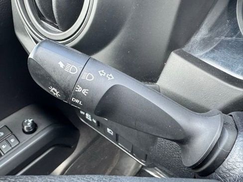 Certified 2020 Toyota Tacoma SR image 24