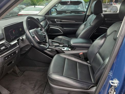 Used 2024 Kia Telluride S FWD image 16
