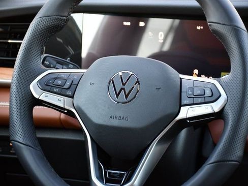 New 2026 Volkswagen Tiguan SEL R-Line image 21