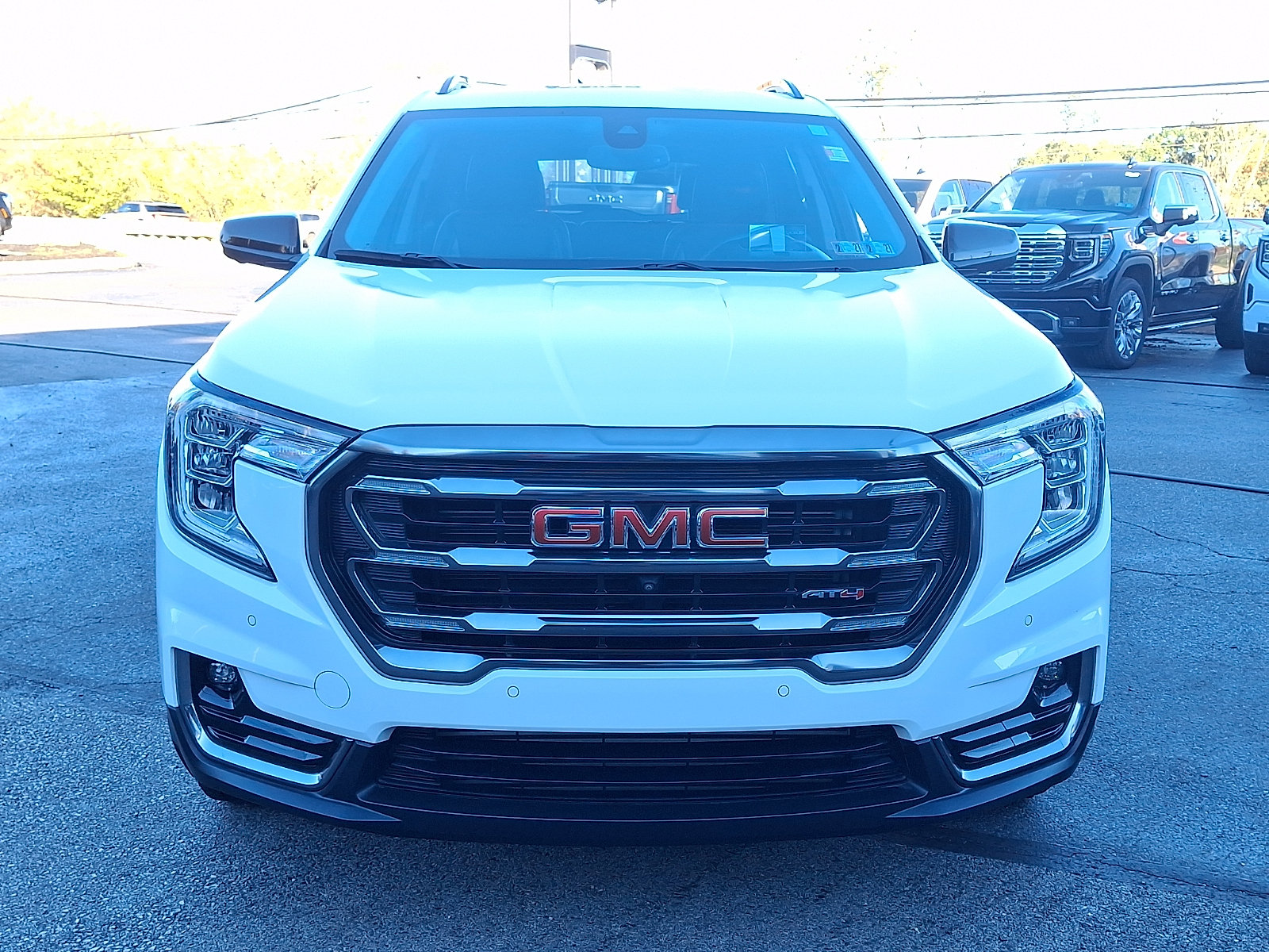 Used 2024 GMC Terrain AT4 w/ Tech Package AWD/4WD image 2