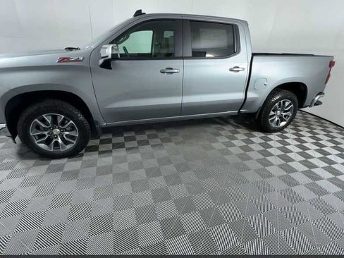 New 2026 Chevrolet Silverado 1500 LT image 7