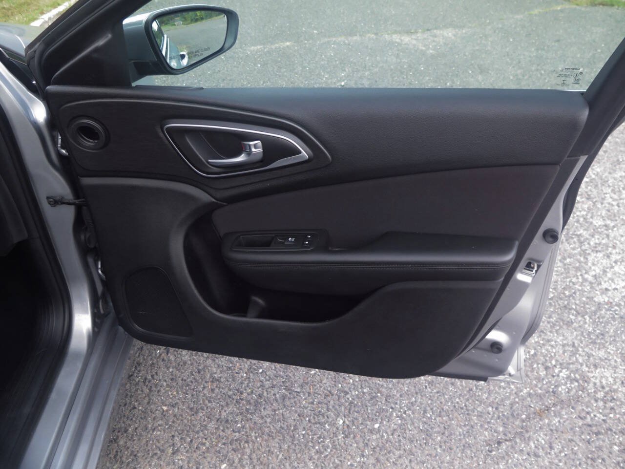 Used 2015 Chrysler 200 Limited w/ Convenience Group FWD image 37