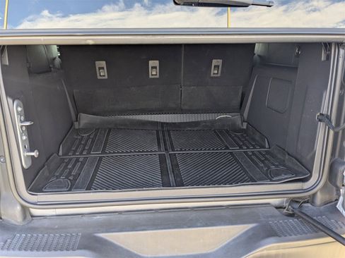 Used 2023 Ford Bronco Badlands w/ Sasquatch Package image 13