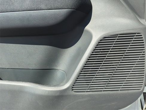 New 2026 Nissan Kicks S image 25