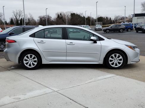 Used 2024 Toyota Corolla LE FWD image 12