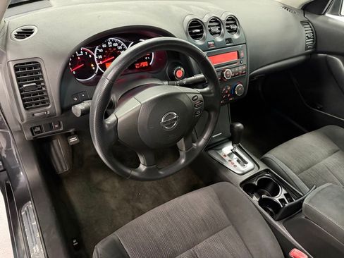 Used 2010 Nissan Altima 2.5 S image 8