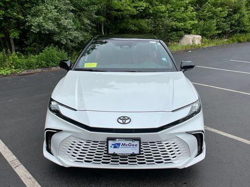 Used 2026 Toyota Camry XSE w/ Premium Package AWD/4WD image 8
