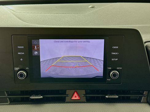 Used 2025 Kia Sportage LX FWD image 21