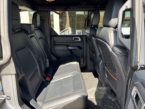 Used 2024 Ford Bronco Badlands image 25