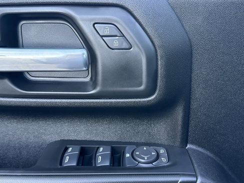 Used 2025 Chevrolet Silverado 2500 Custom w/ Custom Convenience Package image 14