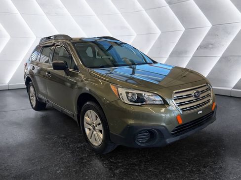 Used 2017 Subaru Outback 2.5i image 1