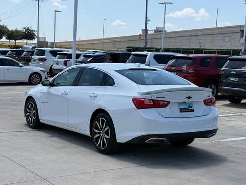 Used 2025 Chevrolet Malibu RS FWD image 4