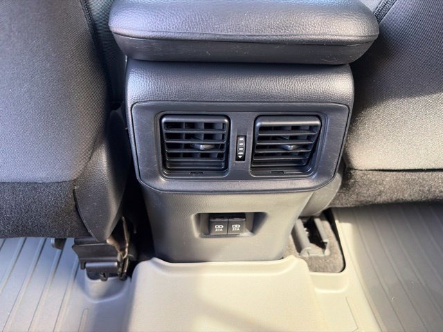 Used 2019 Toyota RAV4 XLE w/ Convenience Package AWD/4WD image 18
