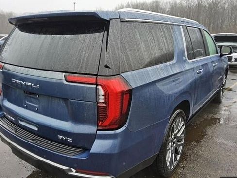 Used 2025 GMC Yukon XL Denali Ultimate w/ LPO, Floor Liner Package image 3