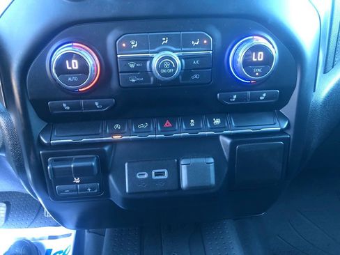 Used 2021 Chevrolet Silverado 1500 LT w/ Bed Protection Package image 19