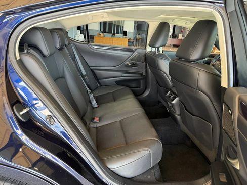 Used 2019 Lexus ES 350 w/ Premium Package FWD image 12