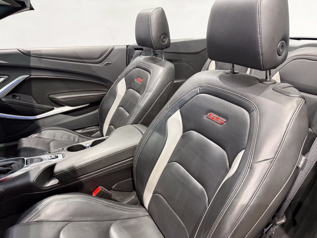 Used 2023 Chevrolet Camaro SS RWD image 26