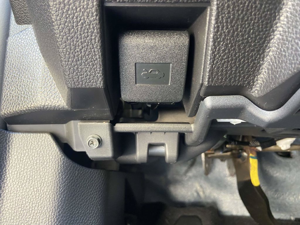 Used 2025 Toyota Tacoma SR5 RWD image 29