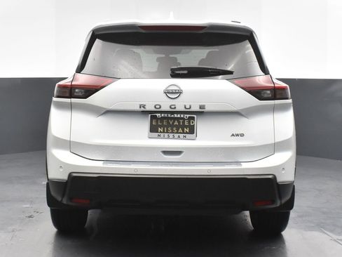 New 2026 Nissan Rogue SV w/ SV Premium Package image 27