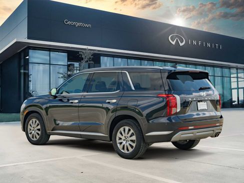 Used 2024 Hyundai Palisade SEL FWD image 6