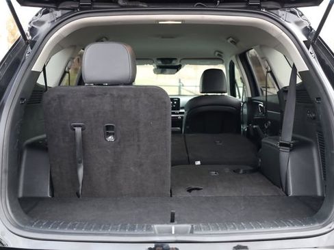 Certified 2024 Kia Sorento S image 31