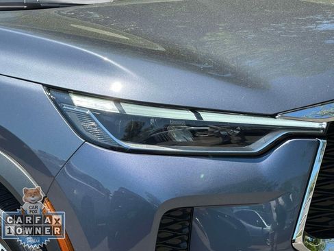 Used 2025 INFINITI QX60 Sensory w/ Cargo Package AWD/4WD image 12