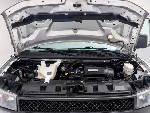 Used 2019 Chevrolet Express 3500 LS RWD image 23