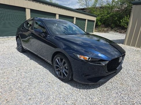 Used 2023 MAZDA MAZDA3 s FWD image 7