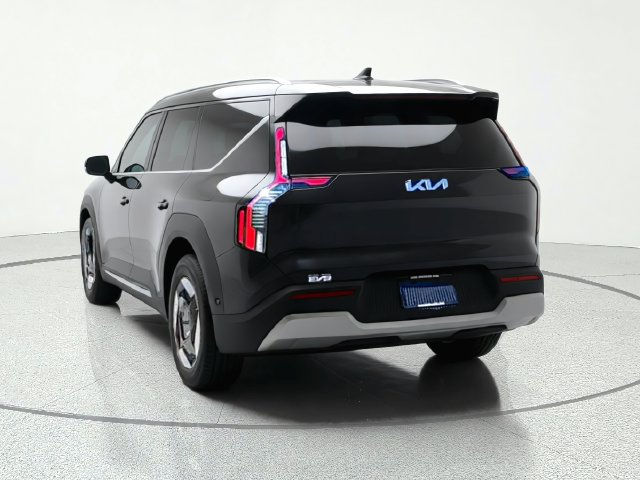 Certified 2026 Kia EV9 Wind AWD/4WD image 4