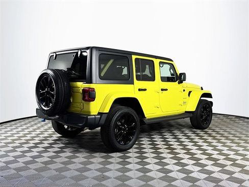 Used 2023 Jeep Wrangler Unlimited Sahara w/ Cold Weather Group image 8