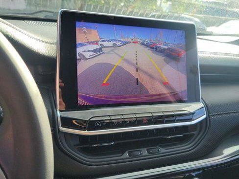 Used 2022 Jeep Compass Latitude image 26