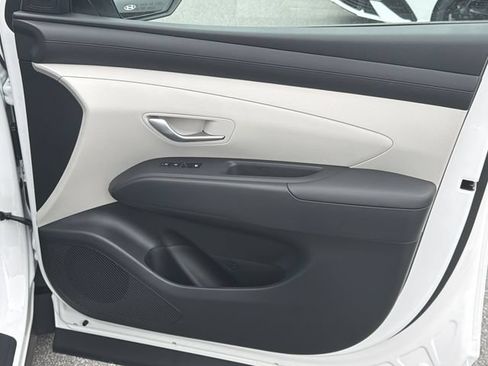 New 2026 Hyundai Tucson SEL FWD image 16