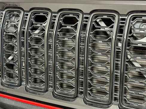 Used 2024 Jeep Wrangler Willys image 15