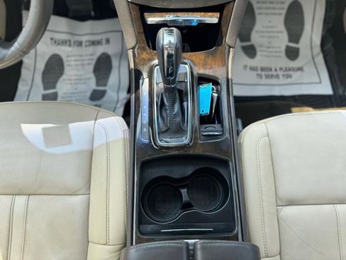 Used 2014 Lincoln MKS AWD w/ Equipment Group 101A image 37