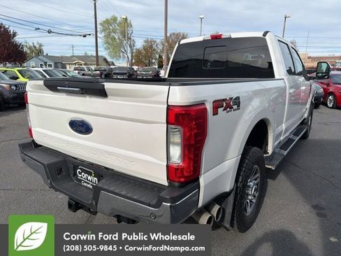 Used 2018 Ford F250 Lariat w/ Lariat Value Package image 5